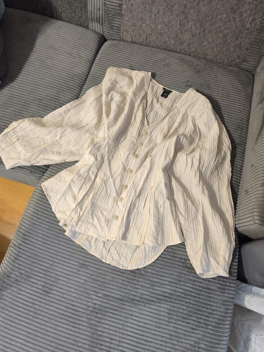 Обява: 241db85a-e50b-4e0f-ba53-7c1812ccf191